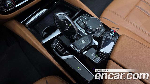 BMW 5-Series 520i Luxury