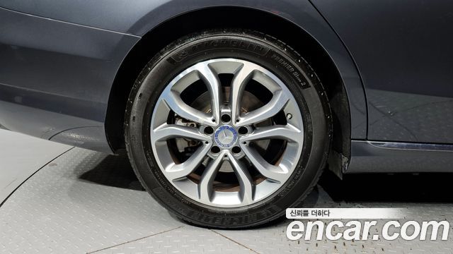 Mercedes-Benz C-Class C200 Avantgarde