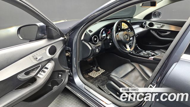 Mercedes-Benz C-Class C200 Avantgarde