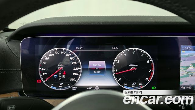 Mercedes-Benz E-Class E300 4MATIC Exclusive