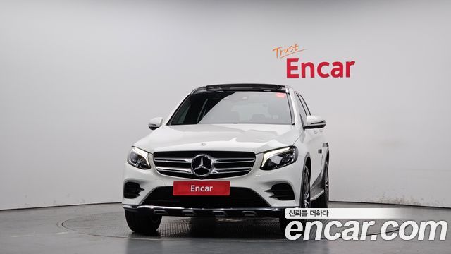 Mercedes-Benz GLC-Class GLC300 4MATIC AMG Line