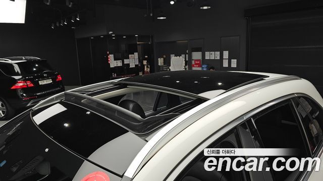 Mercedes-Benz GLC-Class GLC300 4MATIC AMG Line