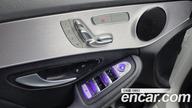 Mercedes-Benz C-Class C200 AMG Line