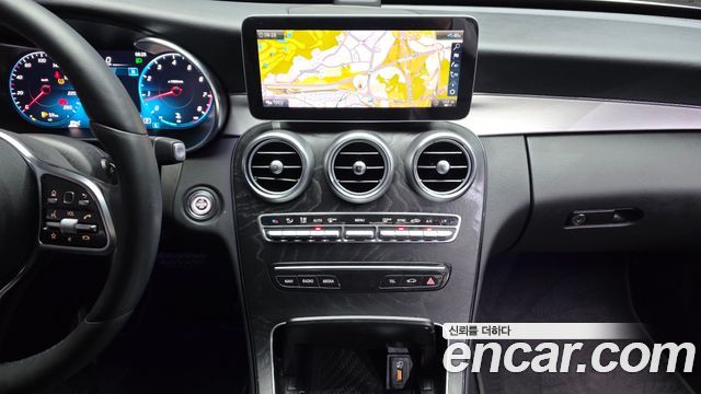 Mercedes-Benz C-Class C200 AMG Line