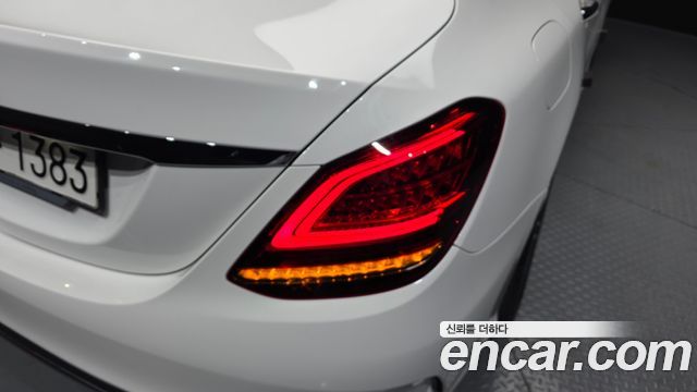 Mercedes-Benz C-Class C200 AMG Line