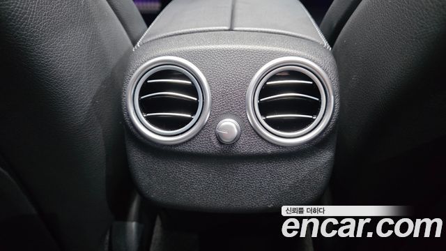 Mercedes-Benz C-Class C200 AMG Line