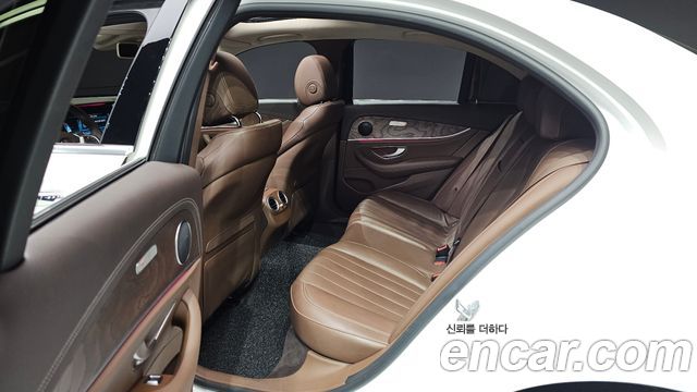 Mercedes-Benz E-Class E300 Exclusive