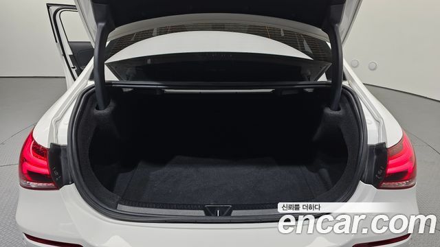 Mercedes-Benz A-Class A250 4MATIC Sedan