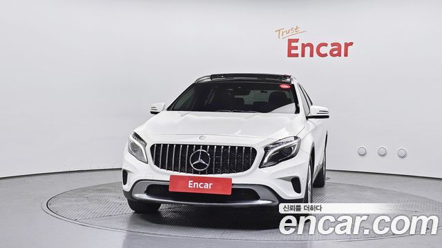 Mercedes-Benz GLA-Class GLA200 d 4MATIC