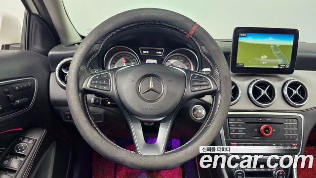 Mercedes-Benz GLA-Class GLA200 d 4MATIC