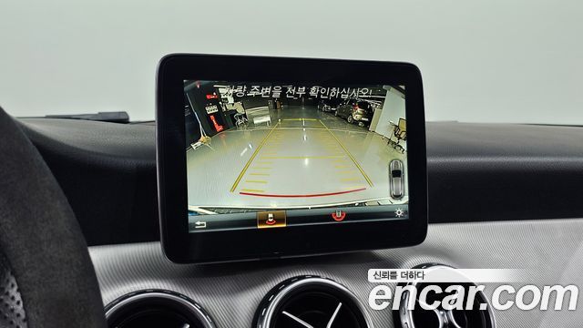 Mercedes-Benz GLA-Class GLA200 d 4MATIC