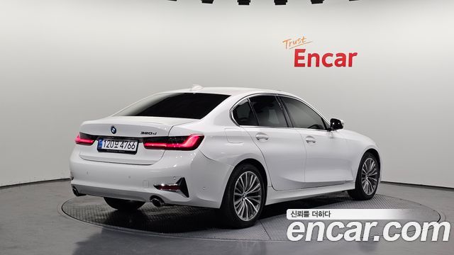 BMW 3-Series 320d Luxury