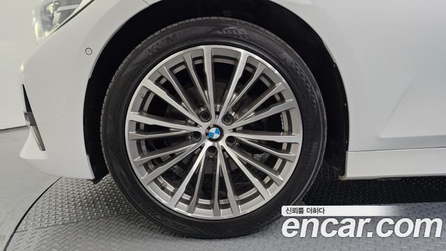 BMW 3-Series 320d Luxury