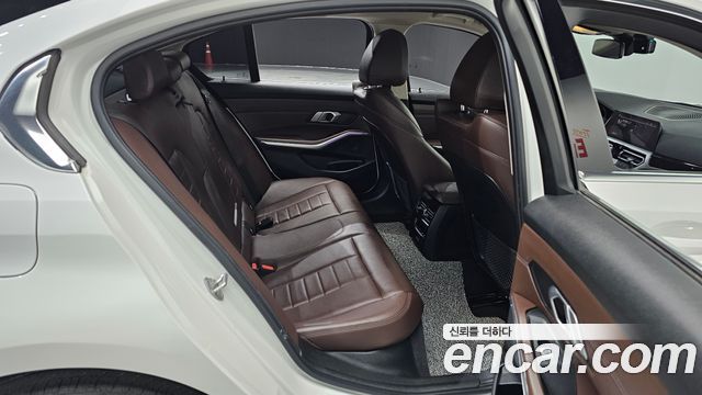 BMW 3-Series 320d Luxury