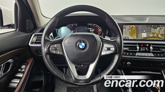 BMW 3-Series 320d Luxury