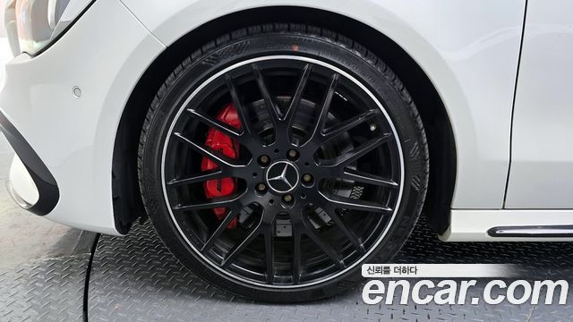 Mercedes-Benz CLA-Class CLA45 AMG 4MATIC