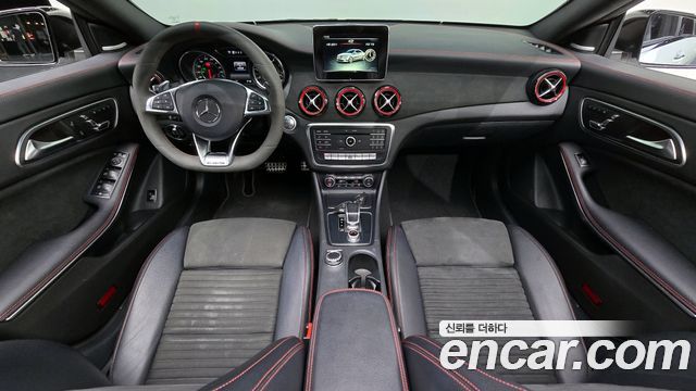 Mercedes-Benz CLA-Class CLA45 AMG 4MATIC