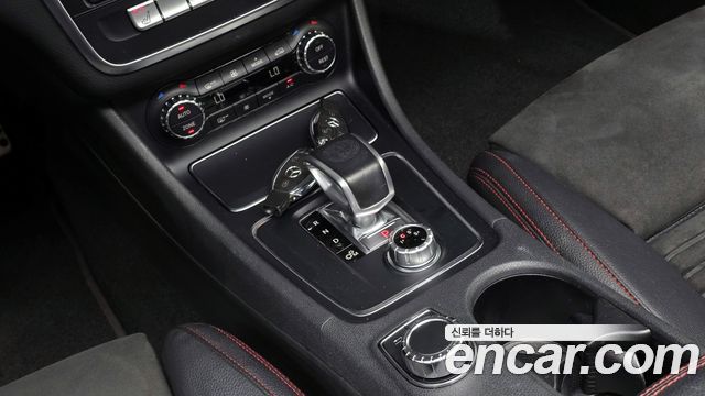 Mercedes-Benz CLA-Class CLA45 AMG 4MATIC
