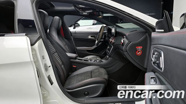 Mercedes-Benz CLA-Class CLA45 AMG 4MATIC