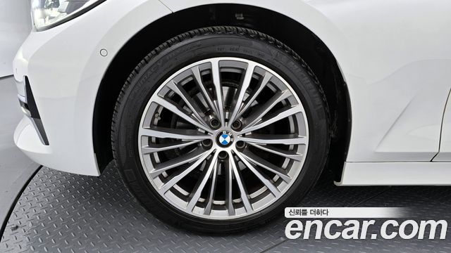 BMW 3-Series 320d Luxury