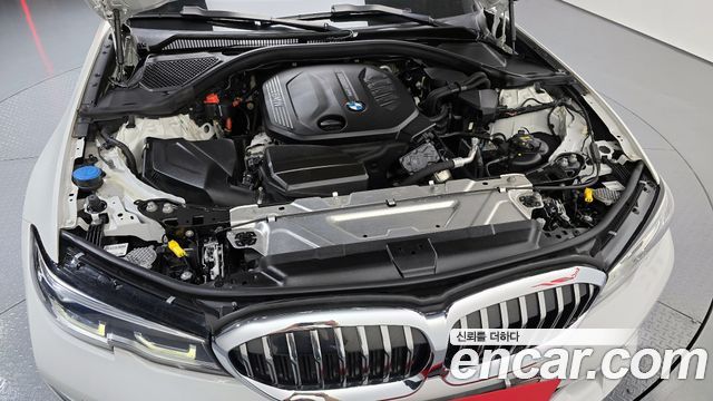 BMW 3-Series 320d Luxury