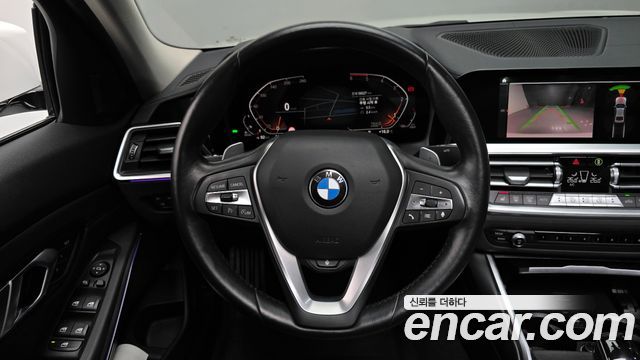 BMW 3-Series 320d Luxury