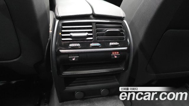 BMW 5-Series 520i Luxury