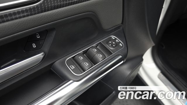 Mercedes-Benz EQA EQA250