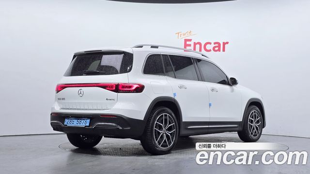 Mercedes-Benz EQB EQB300 4MATIC AMG Line