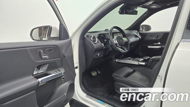 Mercedes-Benz EQB EQB300 4MATIC AMG Line