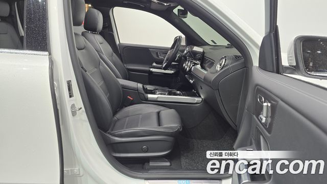 Mercedes-Benz EQB EQB300 4MATIC AMG Line