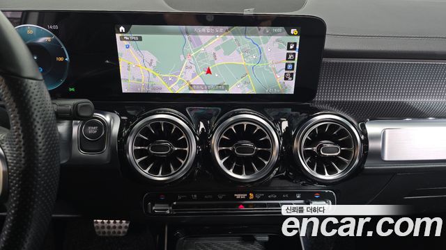 Mercedes-Benz EQB EQB300 4MATIC AMG Line