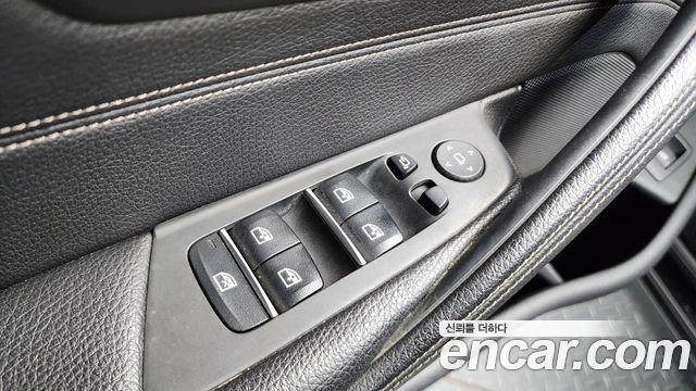BMW 5-Series 520i Luxury