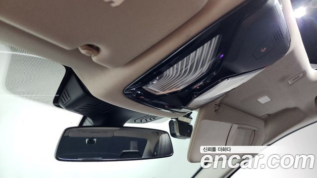 BMW 5-Series 520i Luxury