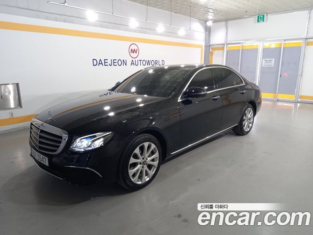 Mercedes-Benz E-Class E300 Exclusive