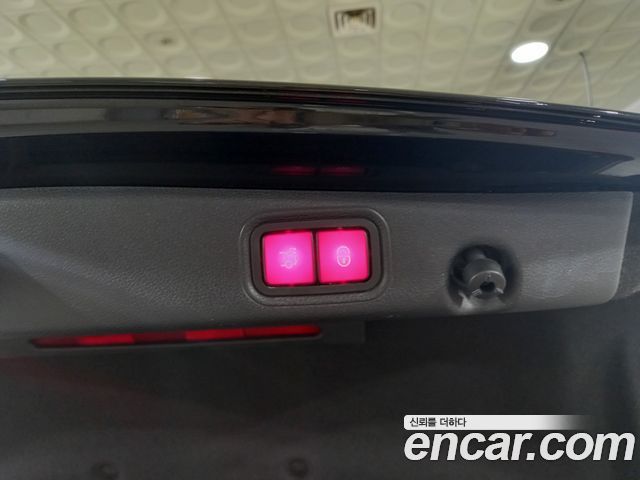Mercedes-Benz E-Class E300 Exclusive