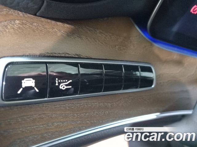 Mercedes-Benz E-Class E300 Exclusive