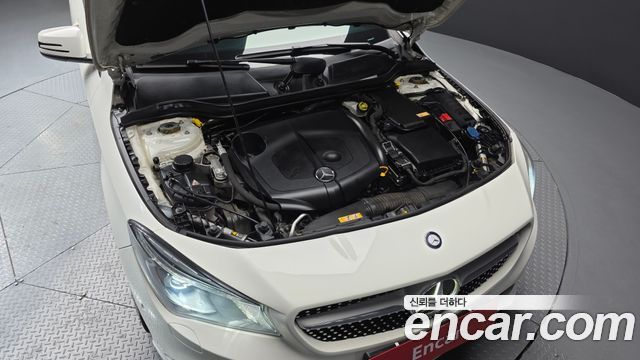 Mercedes-Benz CLA-Class CLA200 d 4MATIC