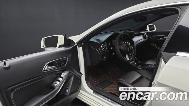 Mercedes-Benz CLA-Class CLA200 d 4MATIC