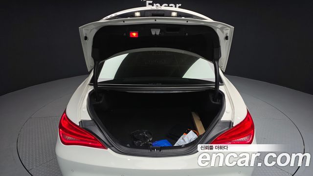 Mercedes-Benz CLA-Class CLA200 d 4MATIC
