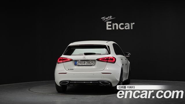Mercedes-Benz A-Class A220 Hatchback