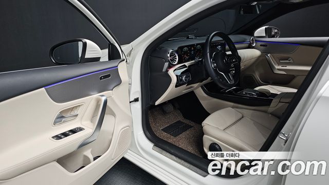 Mercedes-Benz A-Class A220 Hatchback