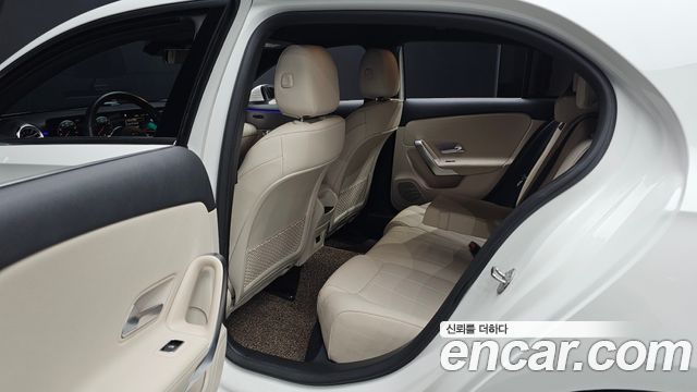 Mercedes-Benz A-Class A220 Hatchback