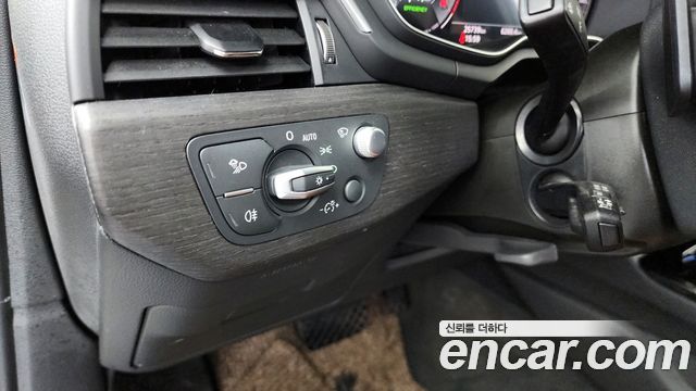 Audi A4 40 TFSI Premium