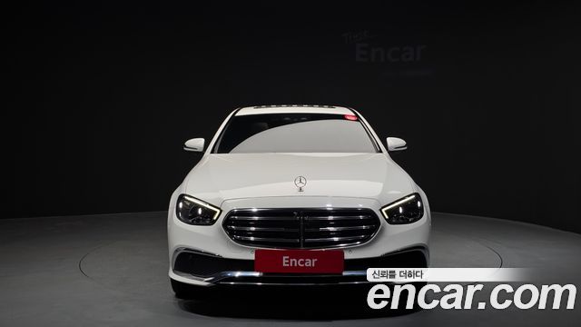 Mercedes-Benz E-Class E300e 4MATIC Exclusive
