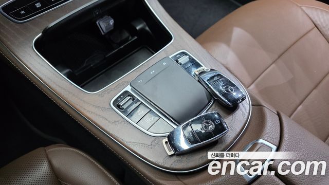 Mercedes-Benz E-Class E300e 4MATIC Exclusive