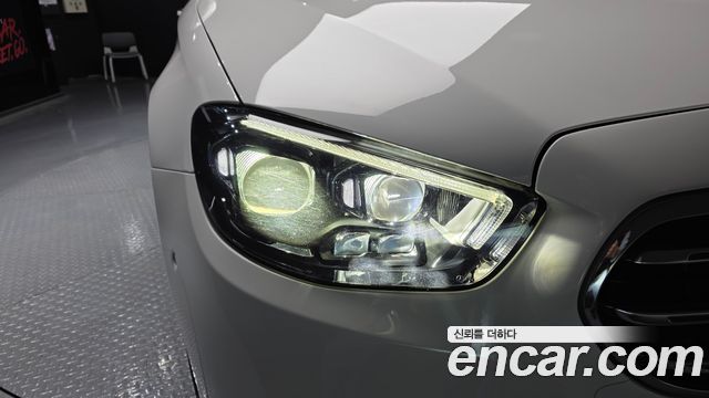 Mercedes-Benz E-Class E300e 4MATIC Exclusive