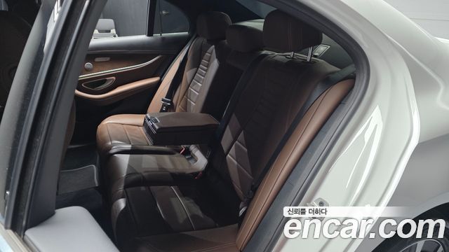 Mercedes-Benz E-Class E300e 4MATIC Exclusive