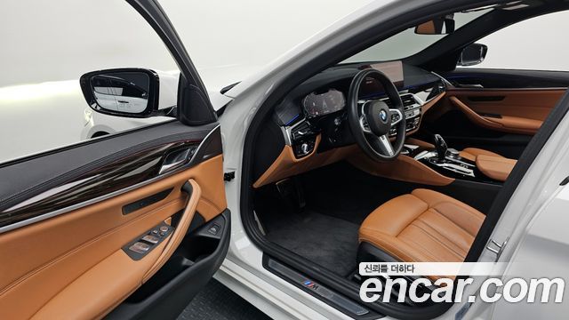 BMW 5-Series 520i M Sport