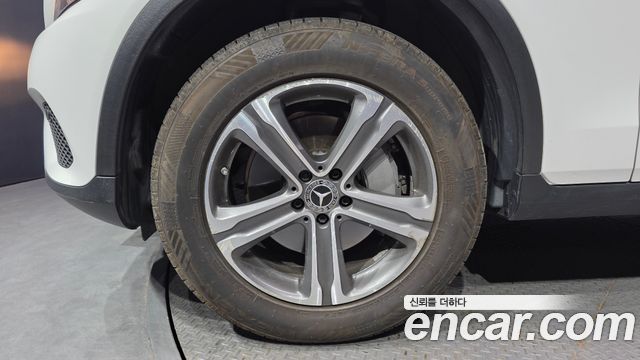 Mercedes-Benz GLC-Class GLC300